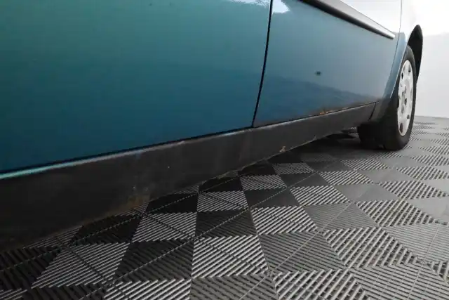 Turkoosi Viistoperä, Fiat Punto – CZN-178