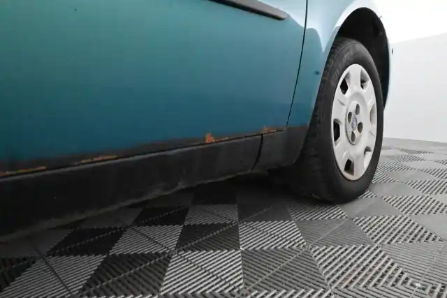Turkoosi Viistoperä, Fiat Punto – CZN-178