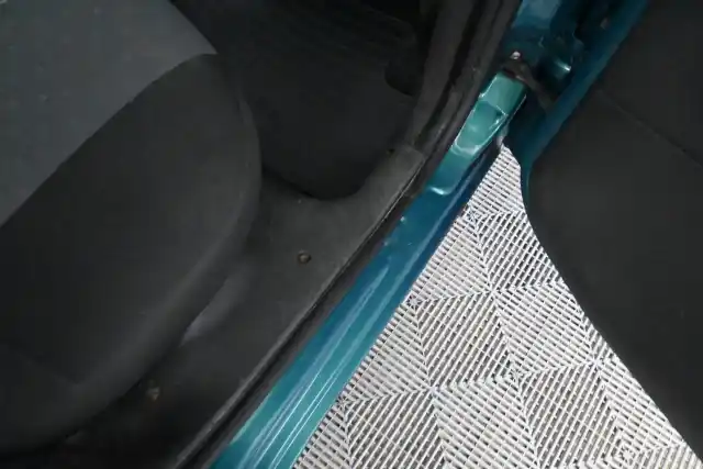 Turkoosi Viistoperä, Fiat Punto – CZN-178