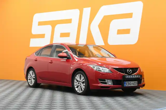 Punainen Viistoperä, Mazda 6 – EBG-402