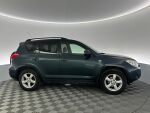 Vihreä Pakettiauto, Toyota RAV4 – ECF-886, kuva 3