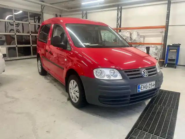 Punainen Henkilöauto, Volkswagen Caddy – EHG-254