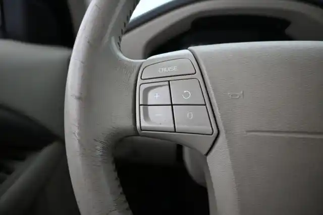 Harmaa Sedan, Volvo S80 – EHY-308