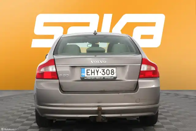 Harmaa Sedan, Volvo S80 – EHY-308