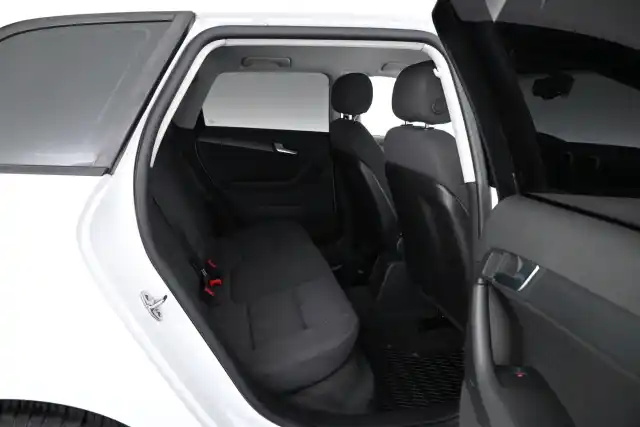 Valkoinen Viistoperä, Audi A3 – EJZ-109