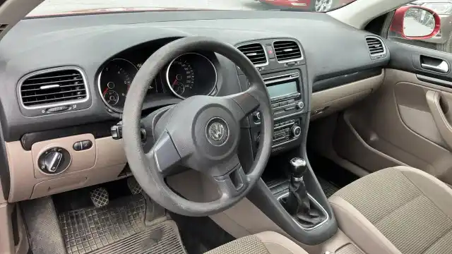 Punainen Farmari, Volkswagen Golf – EJZ-719