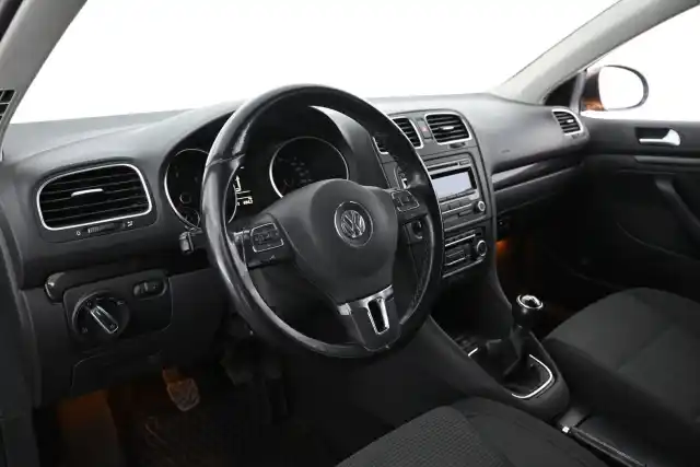 Beige Farmari, Volkswagen Golf – ELV-803
