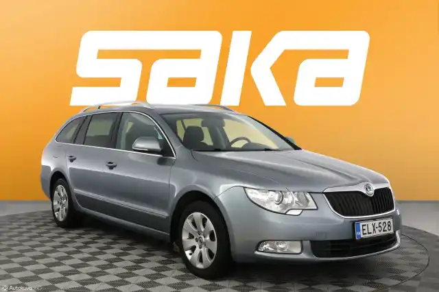 Harmaa Farmari, Skoda Superb – ELX-528