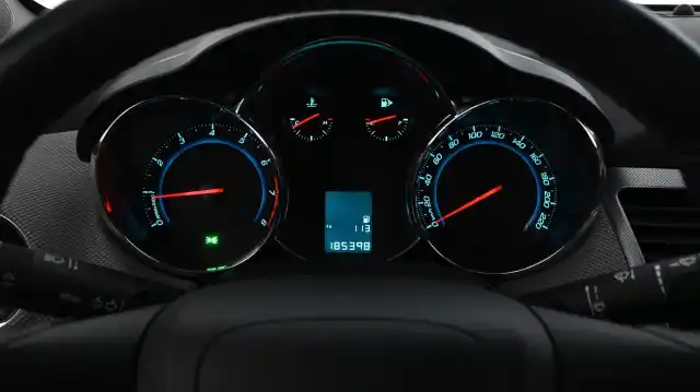 Hopea Sedan, Chevrolet Cruze – ELX-656
