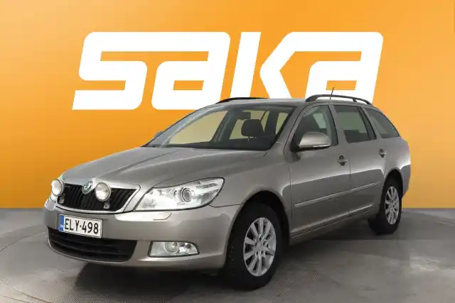 Ruskea Farmari, Skoda Octavia – ELY-498