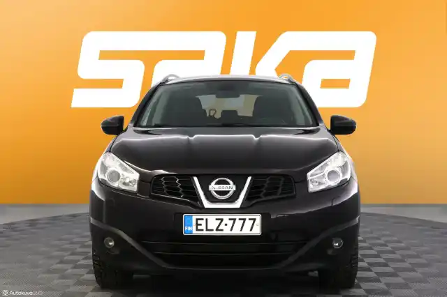 Violetti Maastoauto, Nissan Qashqai+2 – ELZ-777