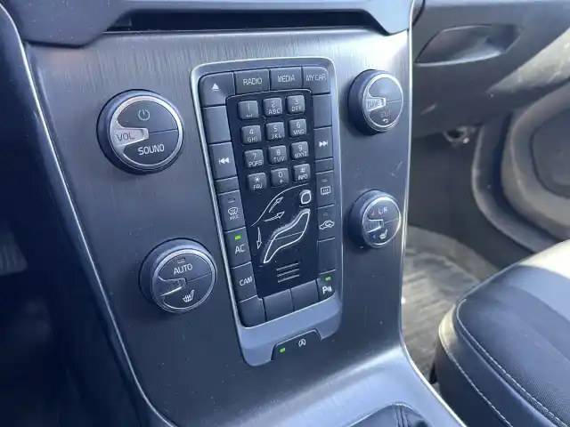 Sininen Viistoperä, Volvo V40 – EMA-198