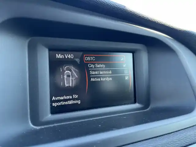 Sininen Viistoperä, Volvo V40 – EMA-198