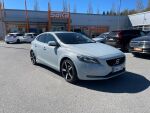 Sininen Viistoperä, Volvo V40 – EMA-198, kuva 1