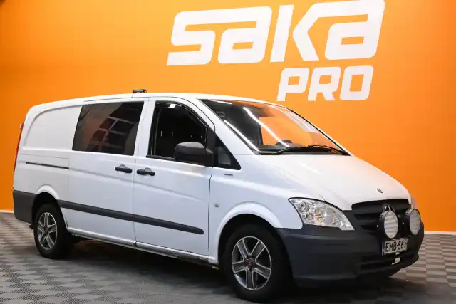 Valkoinen Pakettiauto, Mercedes-Benz Vito – EMB-561