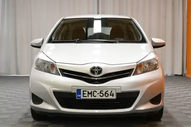 Hopea Viistoperä, Toyota Yaris – EMC-564