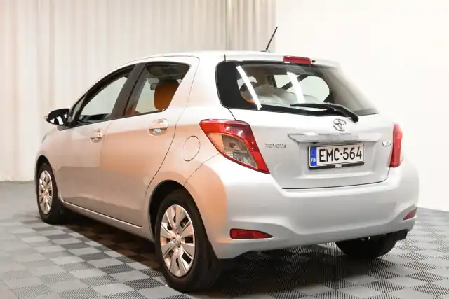 Hopea Viistoperä, Toyota Yaris – EMC-564