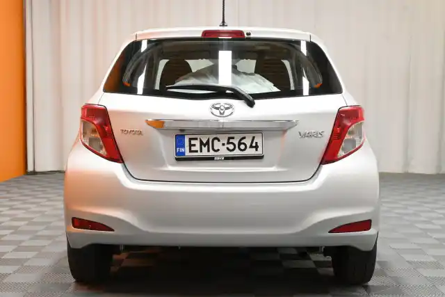 Hopea Viistoperä, Toyota Yaris – EMC-564