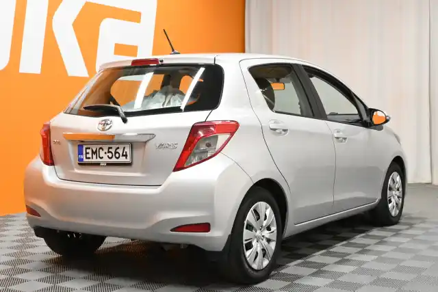 Hopea Viistoperä, Toyota Yaris – EMC-564