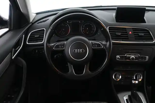 Musta Maastoauto, Audi Q3 – EME-101