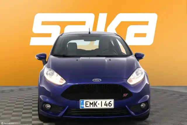 Sininen Viistoperä, Ford Fiesta – EMK-146