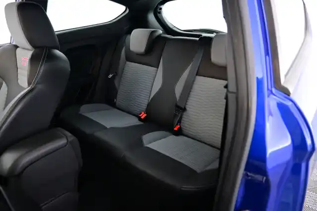 Sininen Viistoperä, Ford Fiesta – EMK-146