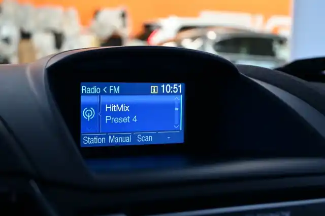 Sininen Viistoperä, Ford Fiesta – EMK-146