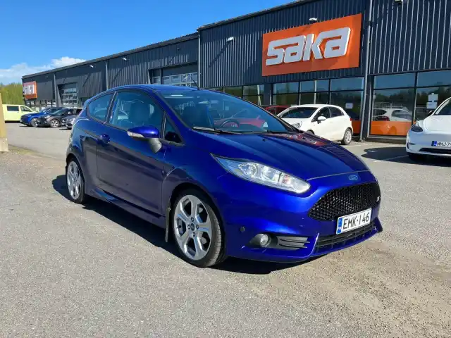 Sininen Viistoperä, Ford Fiesta – EMK-146