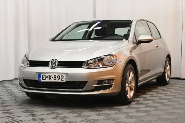 Harmaa Viistoperä, Volkswagen Golf – EMK-892