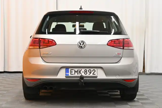 Harmaa Viistoperä, Volkswagen Golf – EMK-892