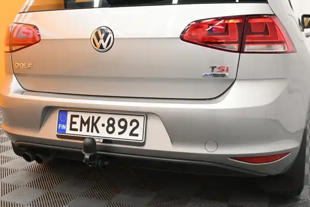 Harmaa Viistoperä, Volkswagen Golf – EMK-892