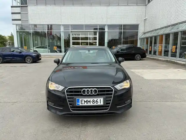 Musta Viistoperä, Audi A3 – EMM-861