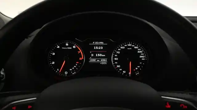 Musta Viistoperä, Audi A3 – EMM-861