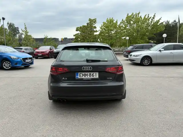 Musta Viistoperä, Audi A3 – EMM-861