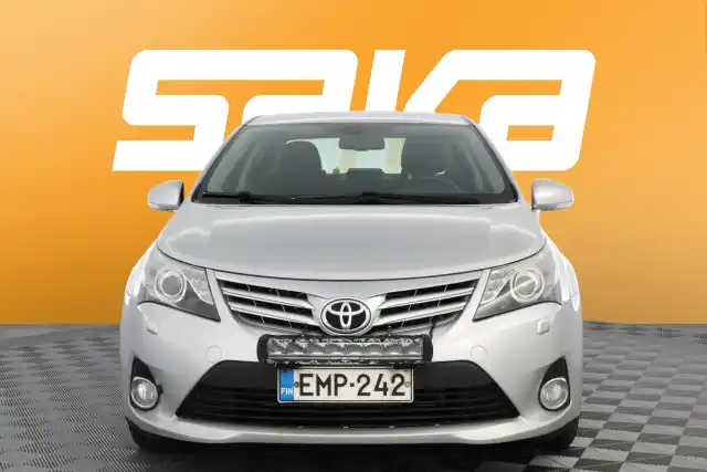 Hopea Sedan, Toyota Avensis – EMP-242