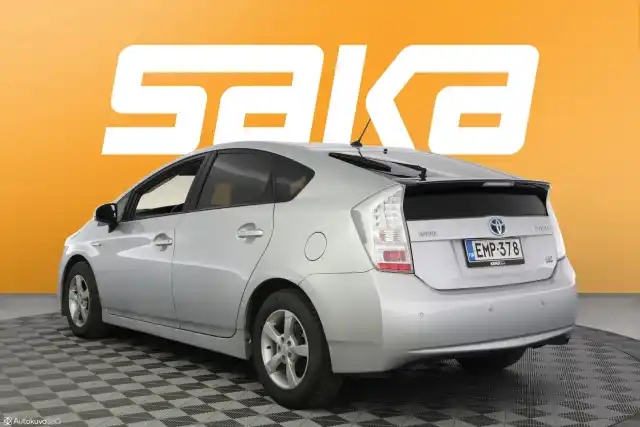 Harmaa Viistoperä, Toyota Prius – EMP-378