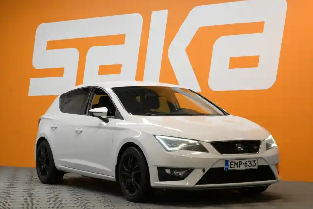 Valkoinen Viistoperä, Seat Leon – EMP-633