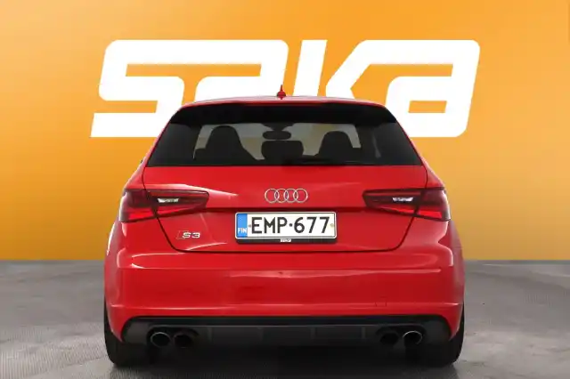 Punainen Coupe, Audi S3 – EMP-677