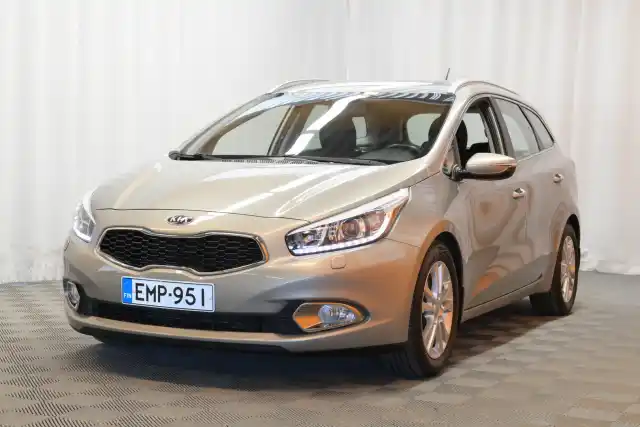 Hopea Farmari, Kia cee'd – EMP-951