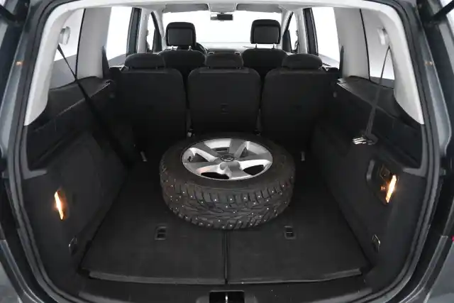 Harmaa Tila-auto, Volkswagen Sharan – EMS-541