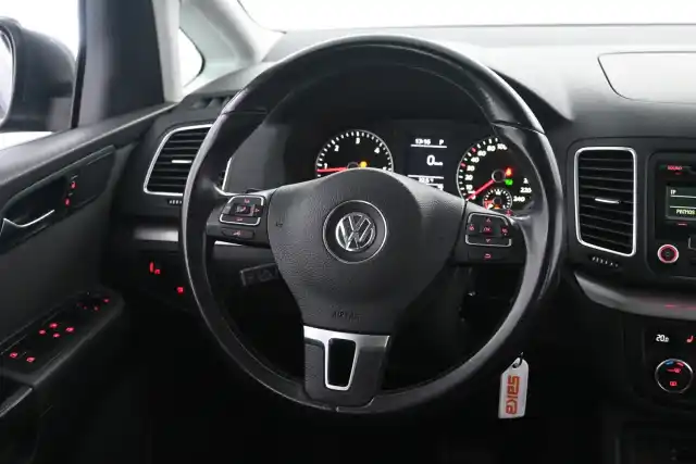 Harmaa Tila-auto, Volkswagen Sharan – EMS-541