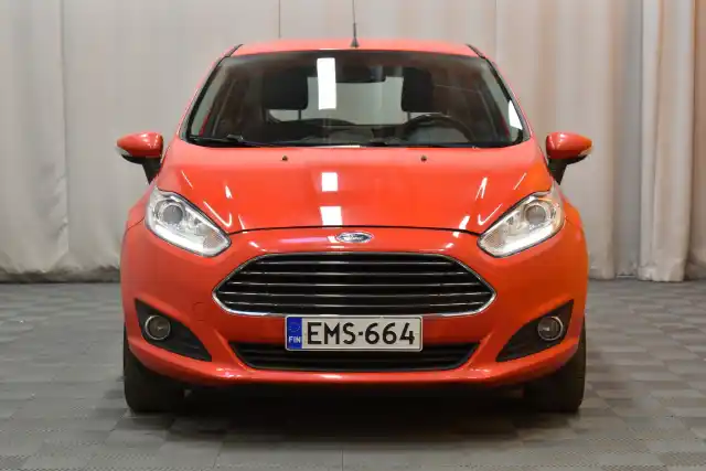 Punainen Viistoperä, Ford Fiesta – EMS-664