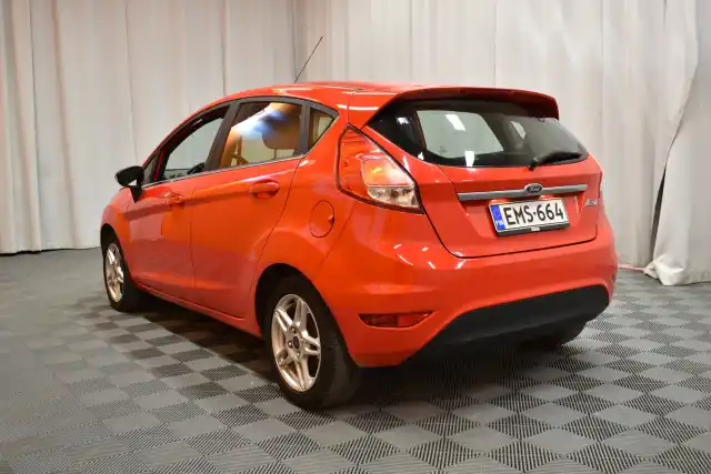 Punainen Viistoperä, Ford Fiesta – EMS-664