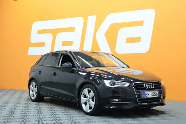 Musta Viistoperä, Audi A3 – EMU-556