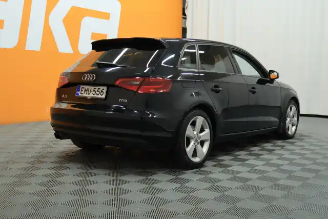 Musta Viistoperä, Audi A3 – EMU-556