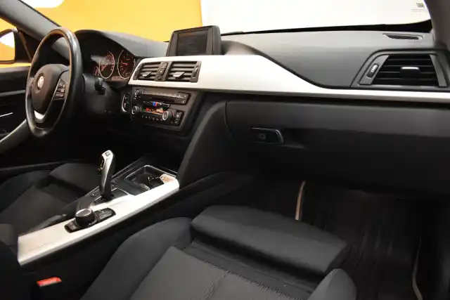 Harmaa Sedan, BMW 328 Gran Turismo – EMV-313