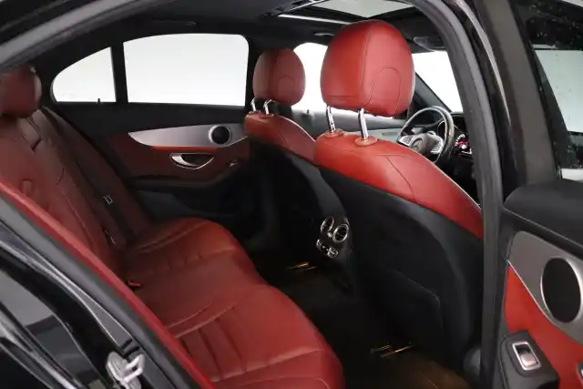 Musta Sedan, Mercedes-Benz C – EMZ-390