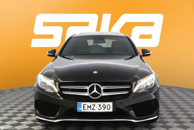 Musta Sedan, Mercedes-Benz C – EMZ-390