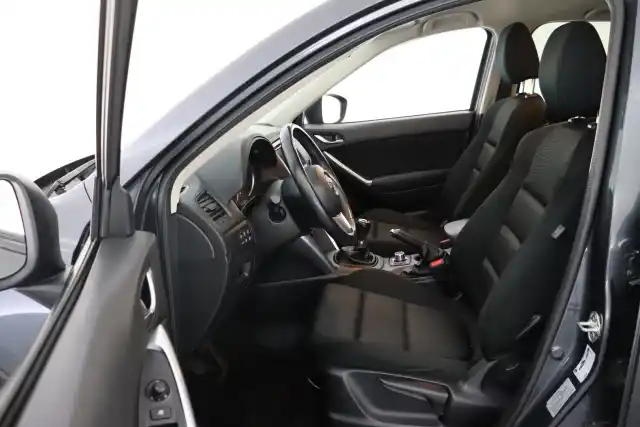 Harmaa Maastoauto, Mazda CX-5 – ENA-184