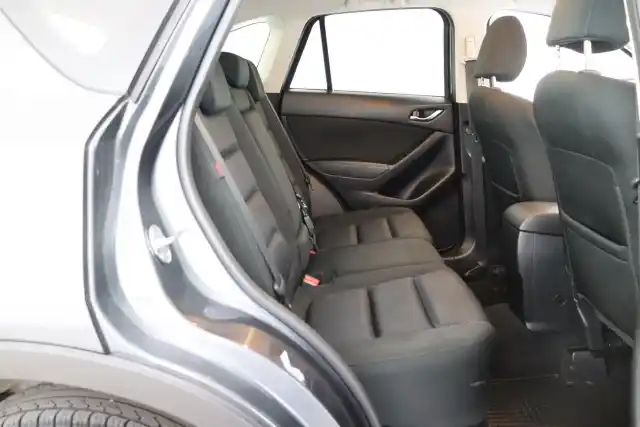 Harmaa Maastoauto, Mazda CX-5 – ENA-184